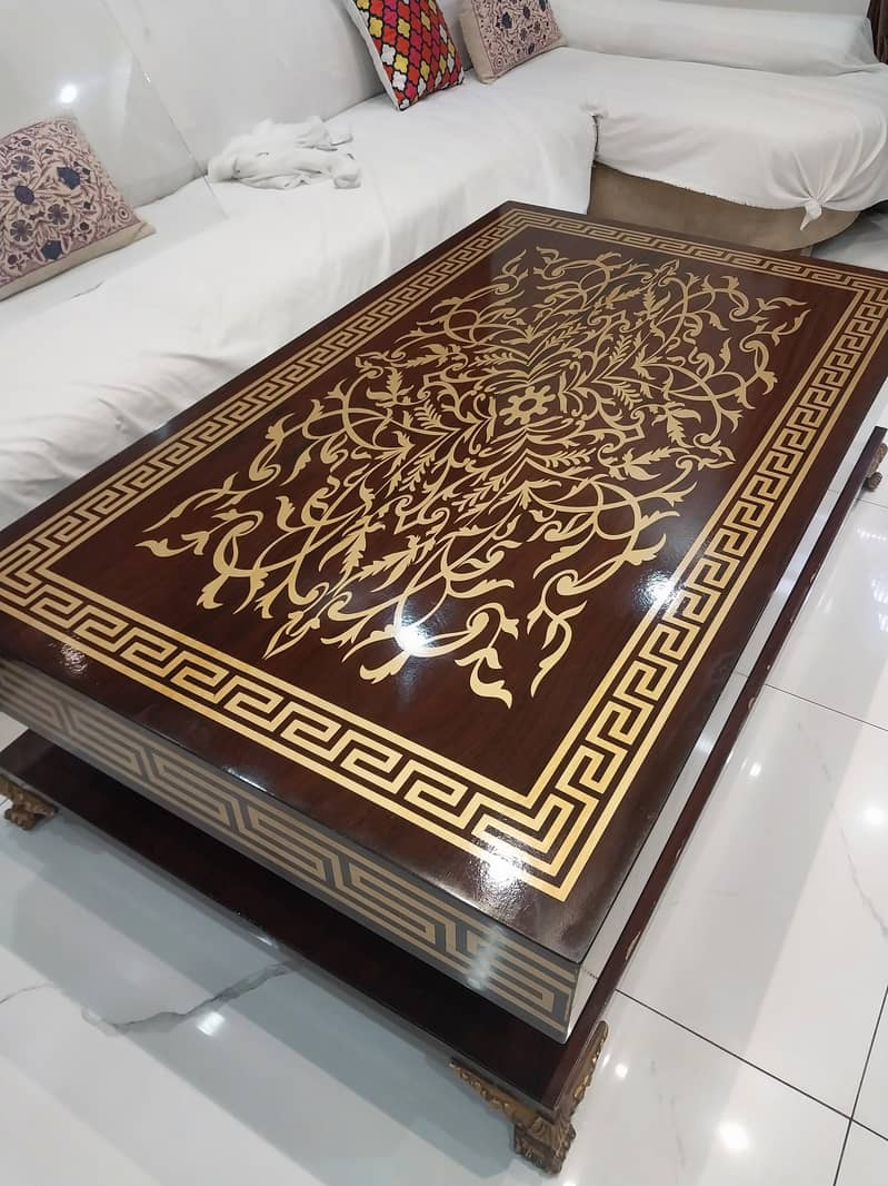 Central Table 3