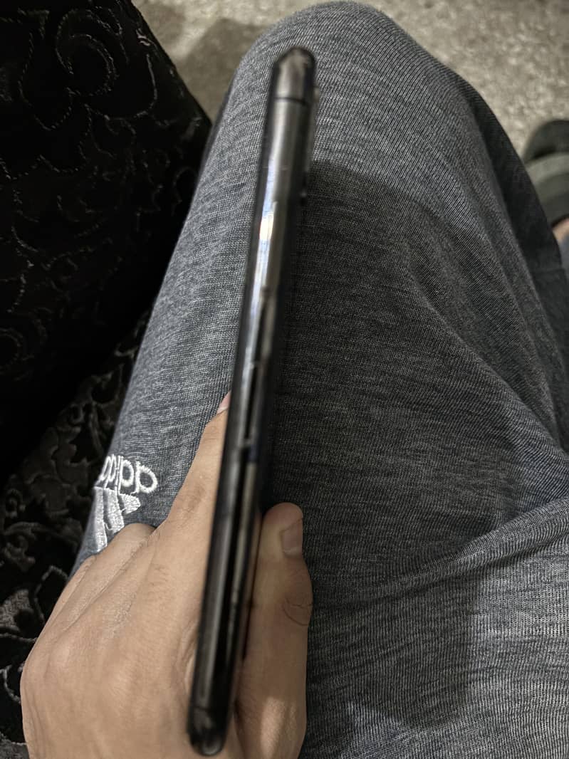 Apple iPhone X 2