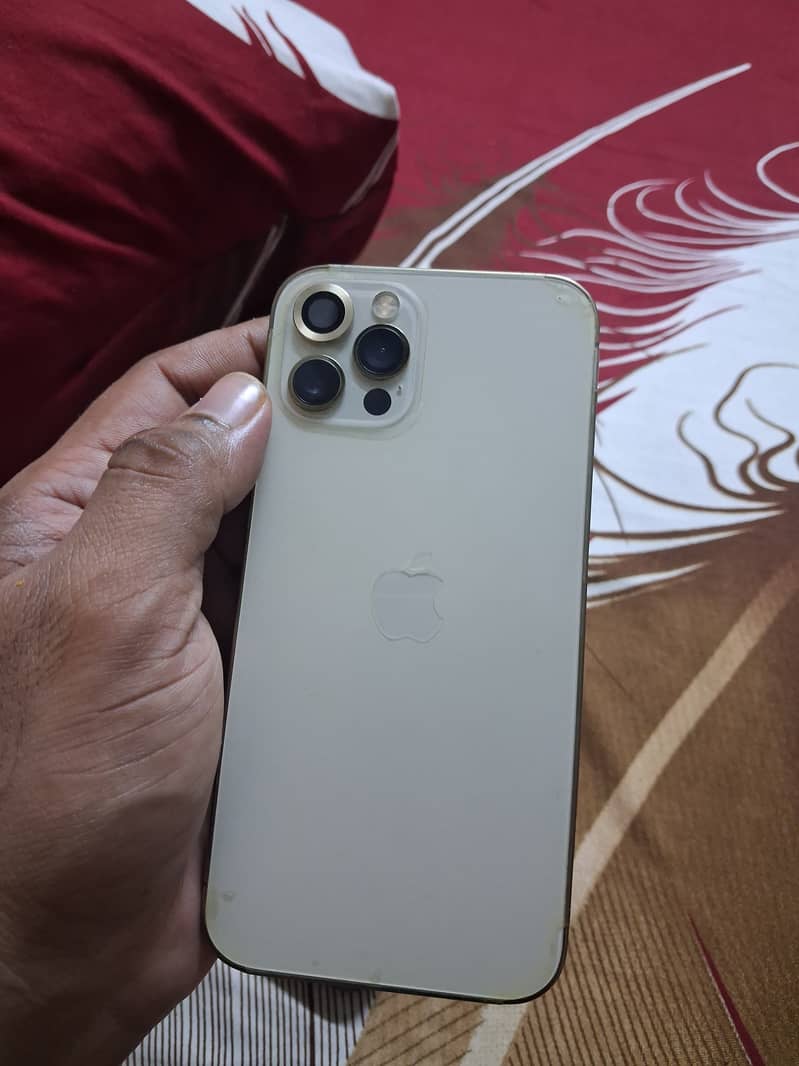 Apple iPhone 12 Pro 3