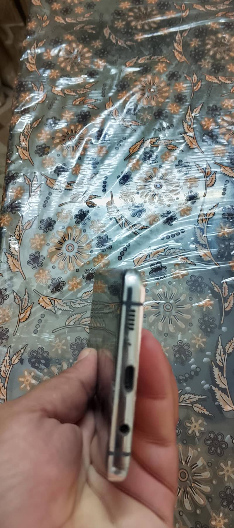 Samsung Mobile Note 10 Plus 3