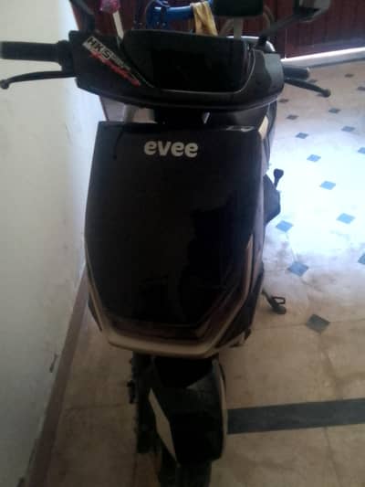 Title: evee gen-z ,new condition,new tyre ,new side mirrors
