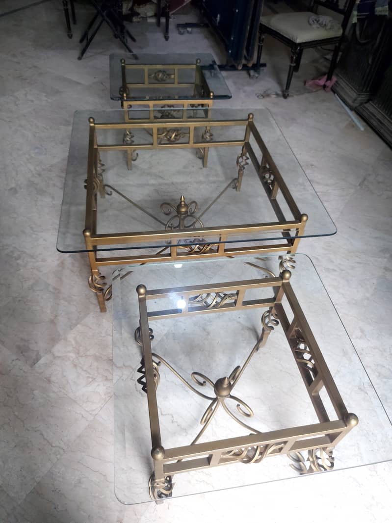 tables 0