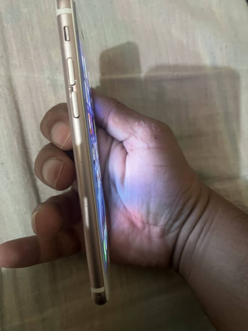 Apple iPhone 6S 2