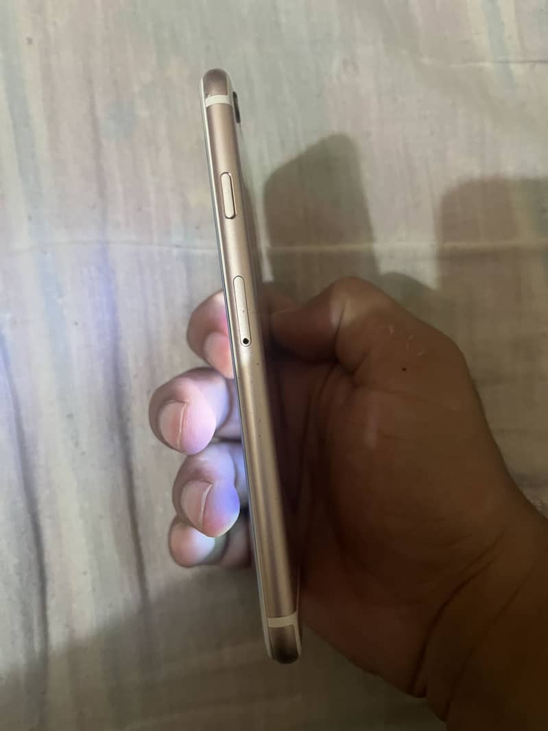 Apple iPhone 6S 3