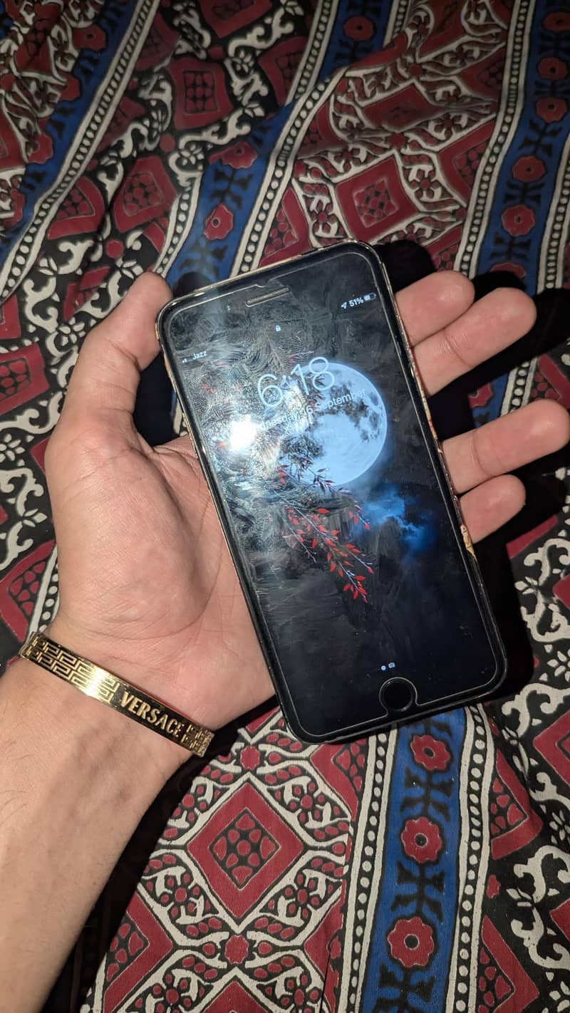 Apple iPhone 7 Plus 1