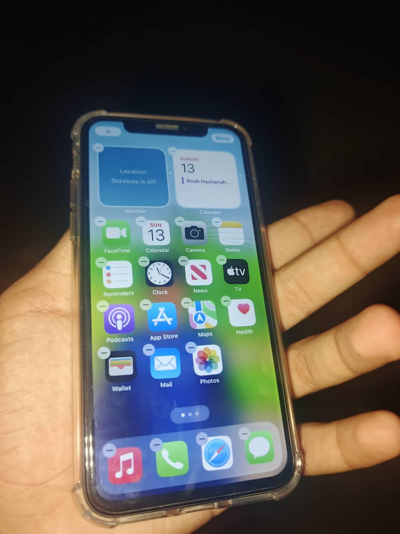 Apple iPhone X 0