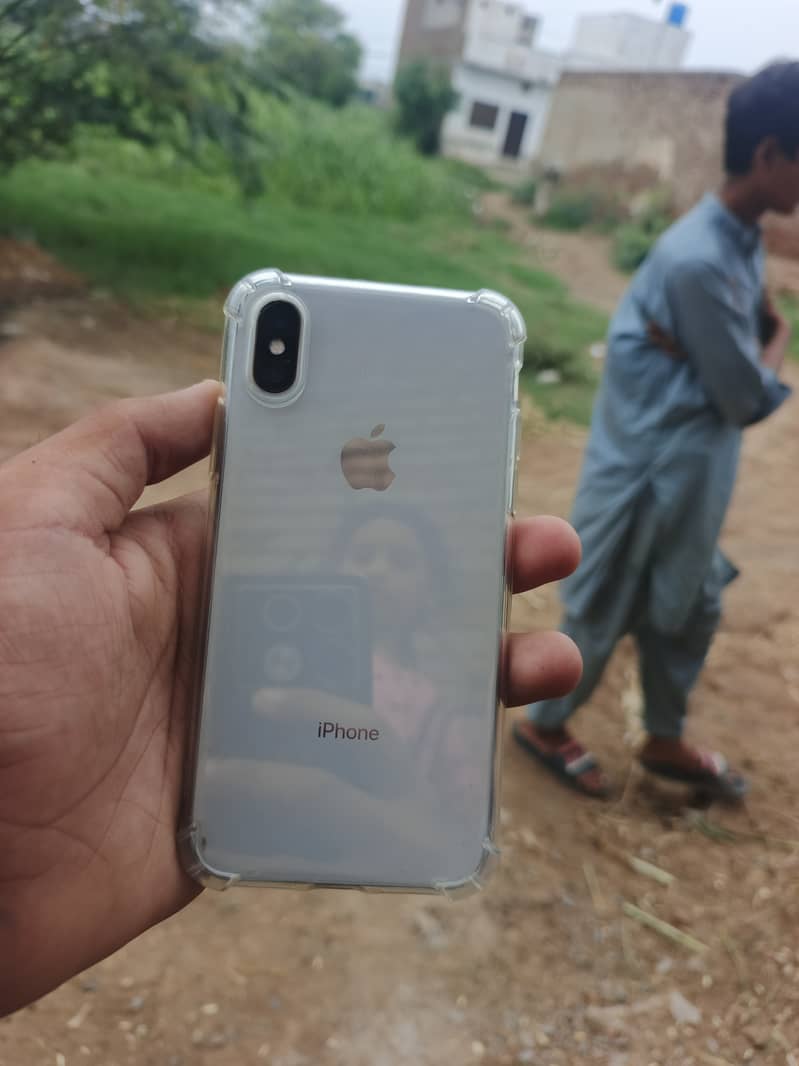 Apple iPhone X 1