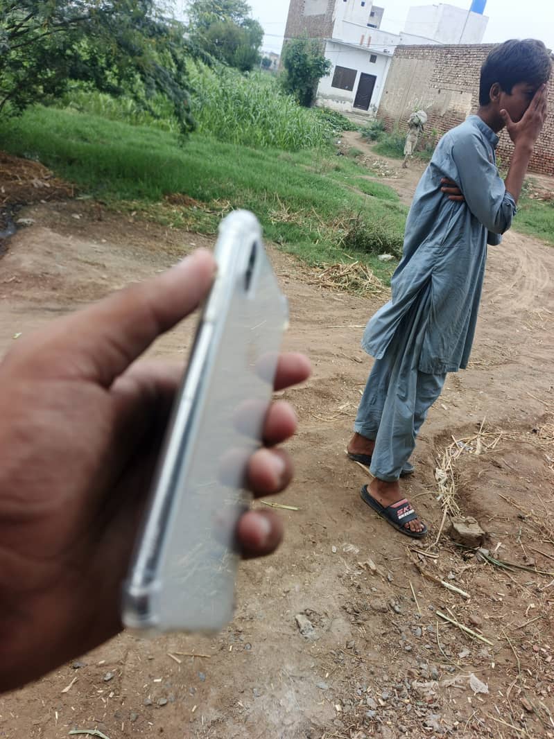 Apple iPhone X 2