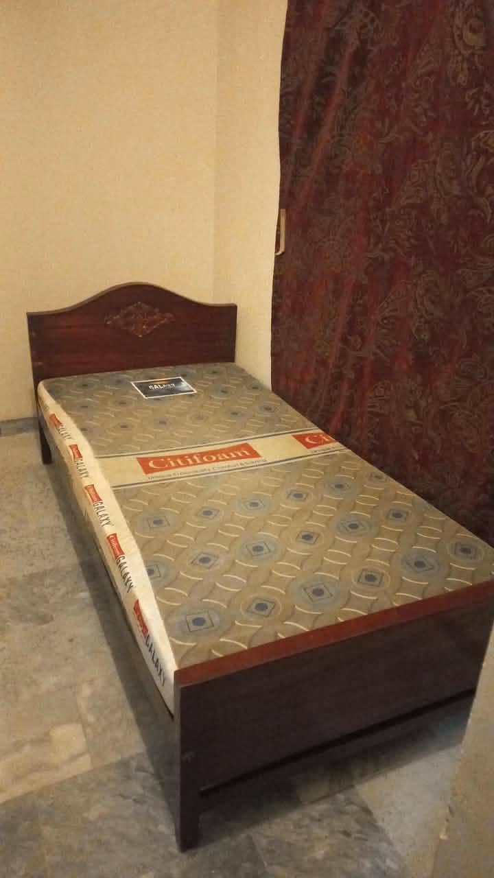 Single bed with Mattres 1