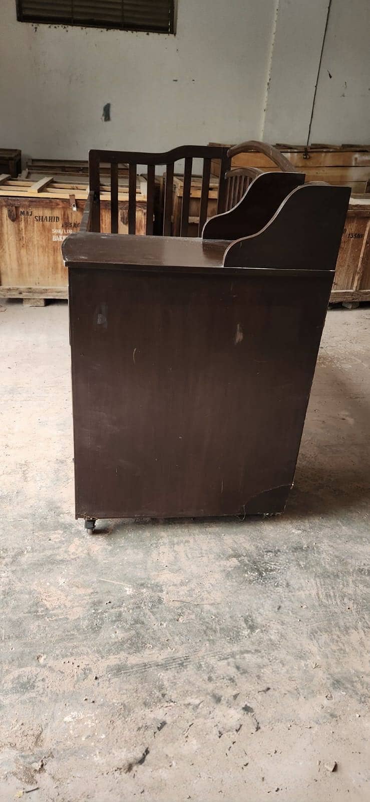 Baby cot 3