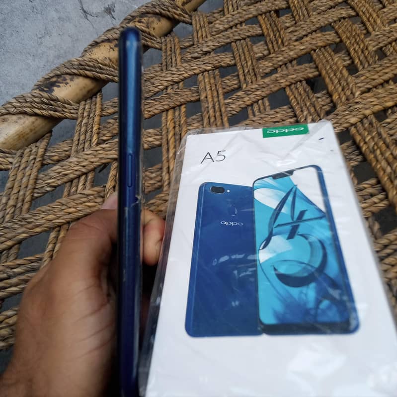 OPPO A5 1