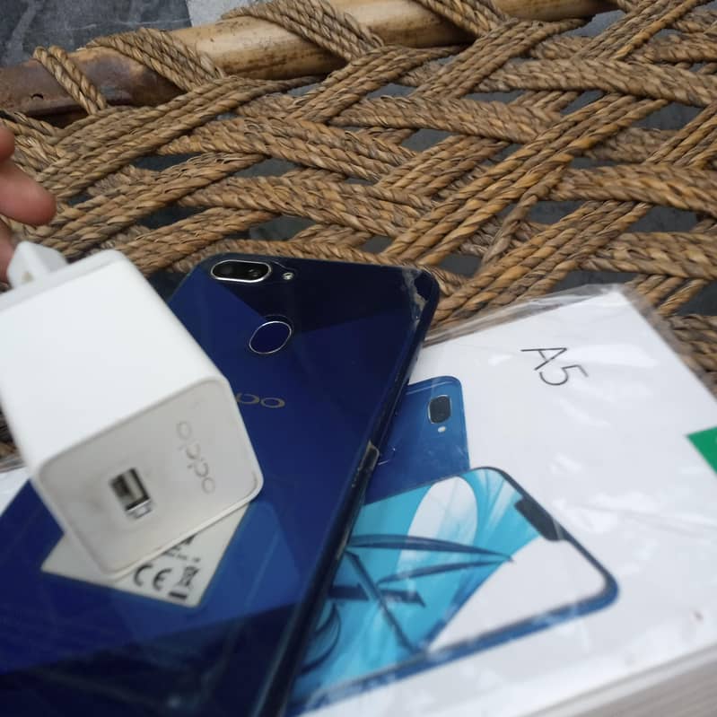 OPPO A5 7