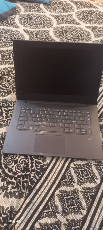 lenovo lapton i5/8th gen 12/128 with original charger in good