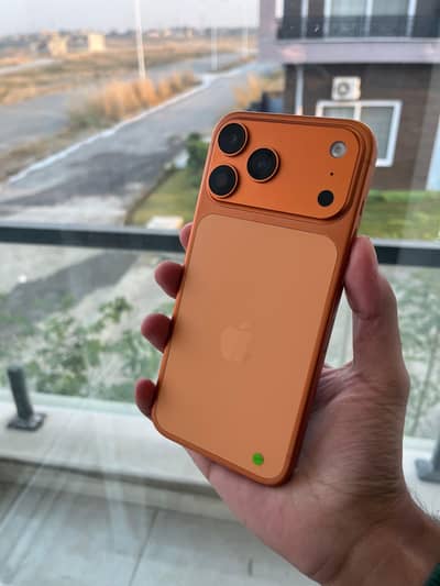  **iPhone 17 Pro Max Style — Premium Look & Feel** 