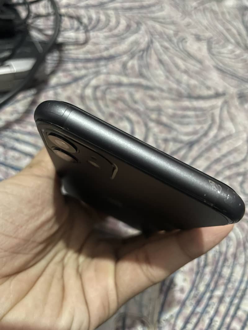 Apple iPhone 11 2