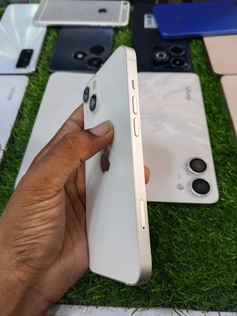 Apple iPhone 13 3