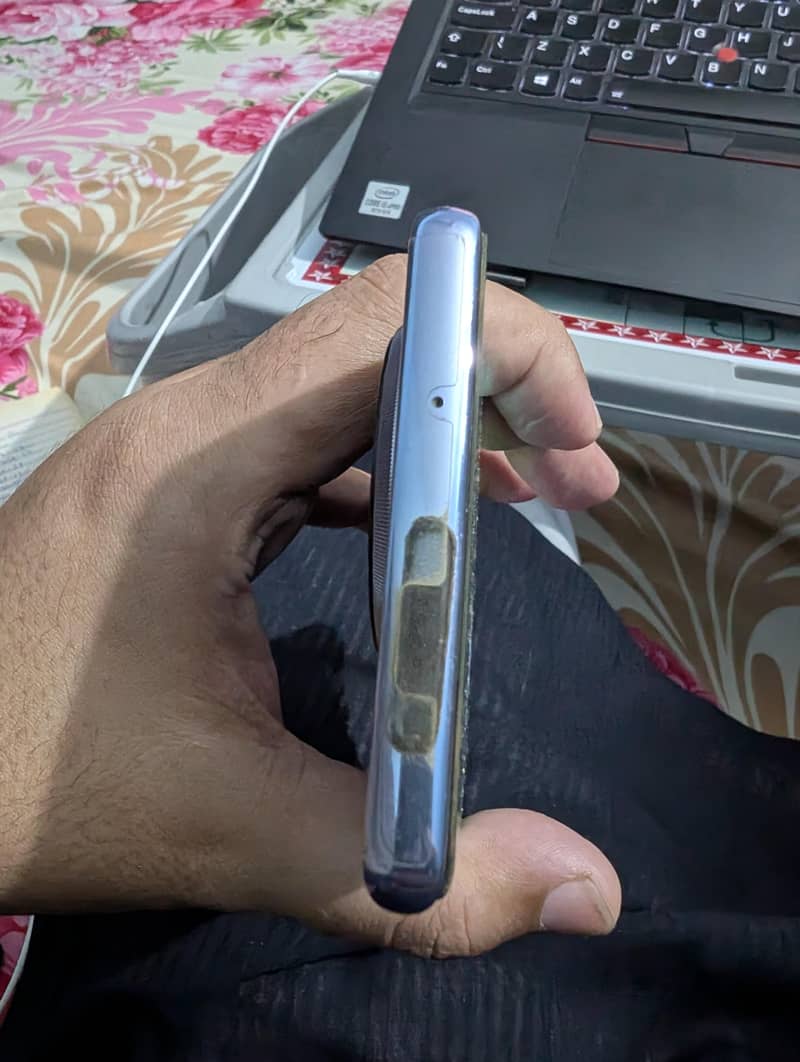 Tecno CAMON 30S 3