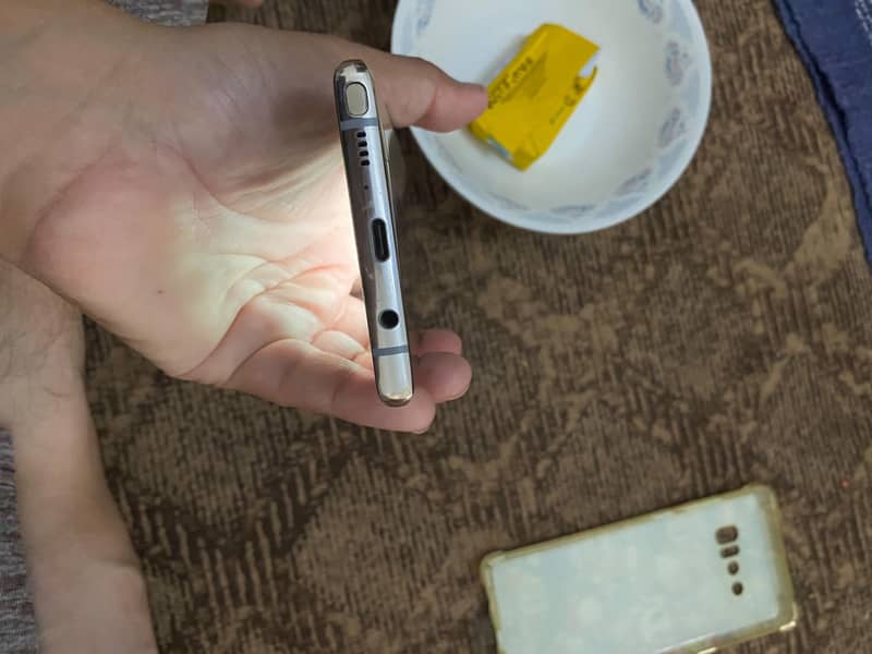 Samsung Mobile Note 8 3