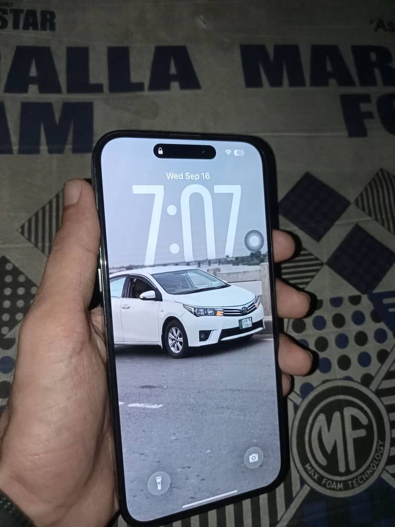 Apple iPhone 14 Pro Max 1