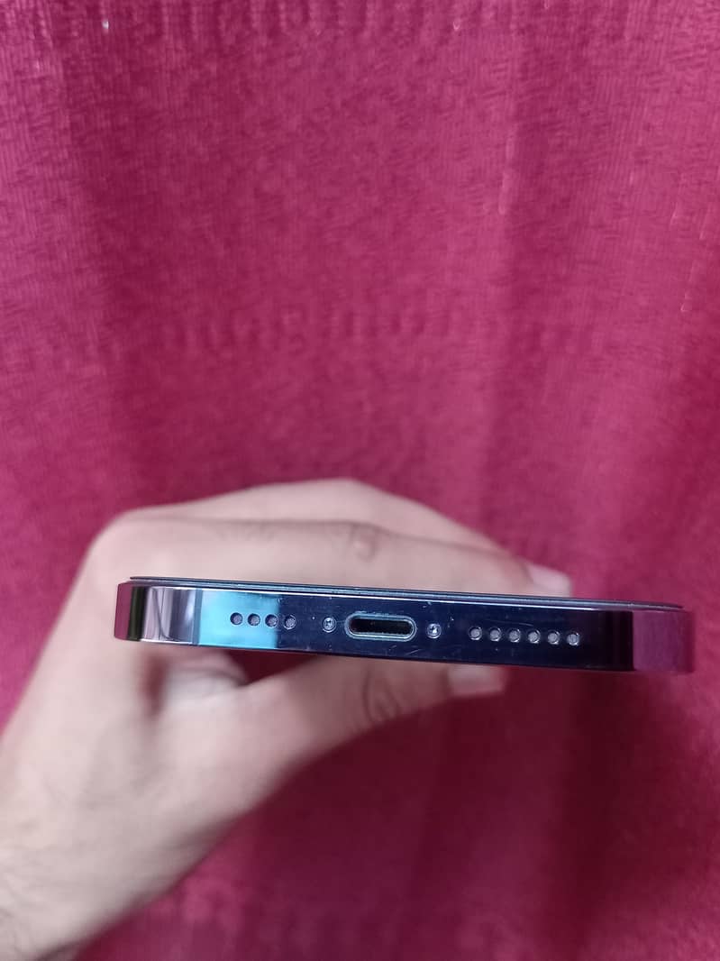 Apple iPhone 14 Pro Max 2