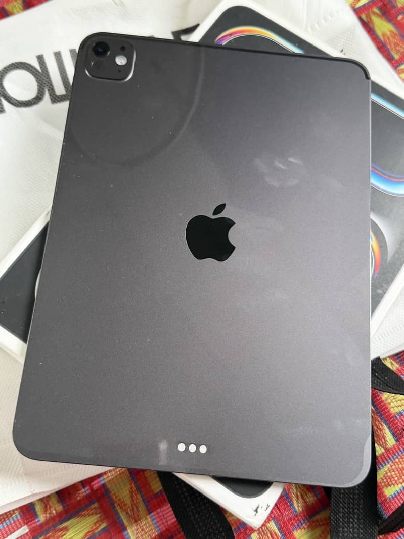 iPad M5 (11 inch) 0