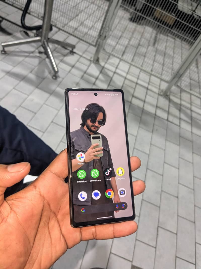 Google Pixel 6a 4