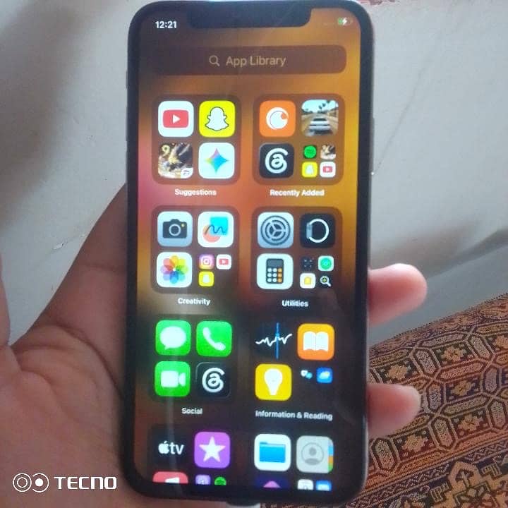 Apple iPhone XS 3
