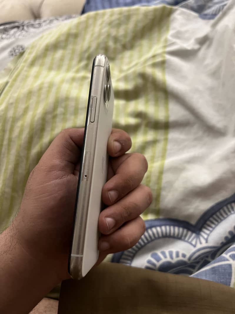 Apple iPhone 11 Pro 5