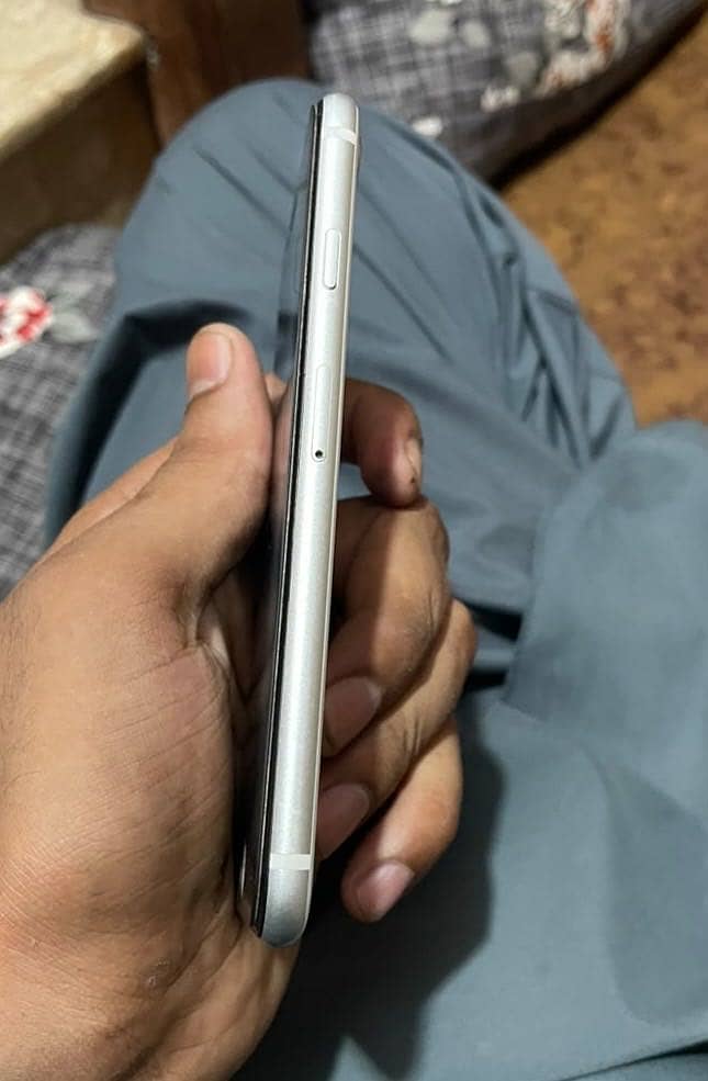 Apple iPhone SE 1