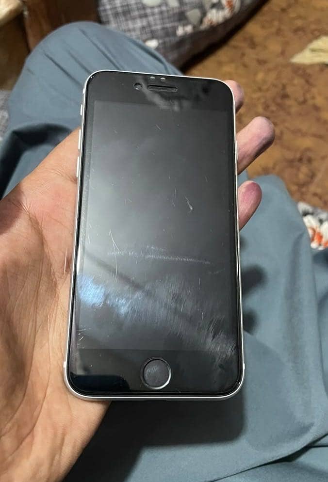 Apple iPhone SE 5