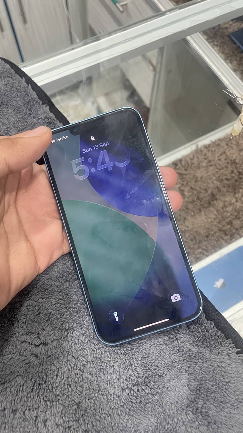 Apple iPhone 13 1