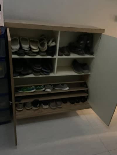 shoe cupboard