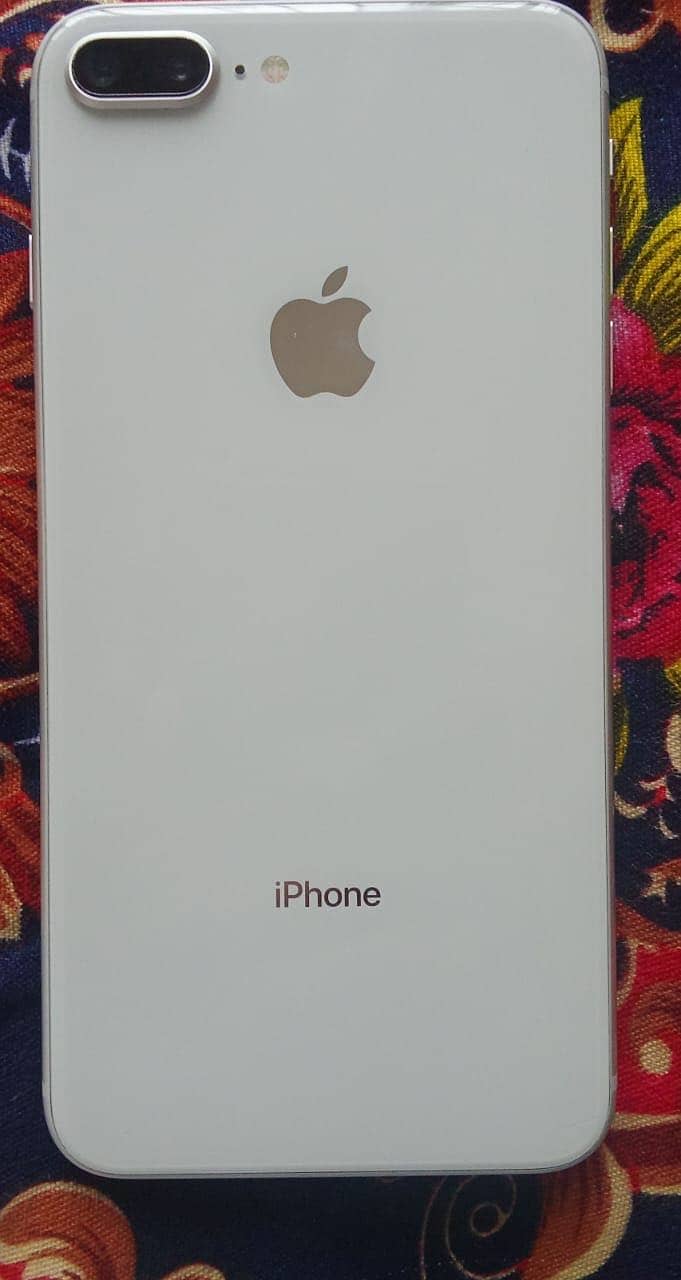 Apple iPhone 8 Plus 0