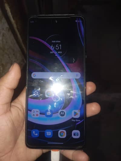 Motorola Edge 2021 model 8/256gb memory