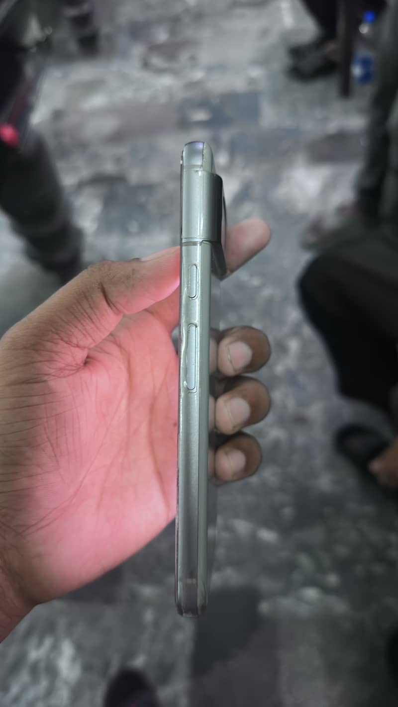 Google Pixel 8 1