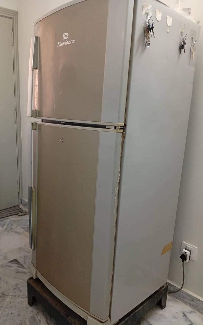 Refrigerator Dawlance 1