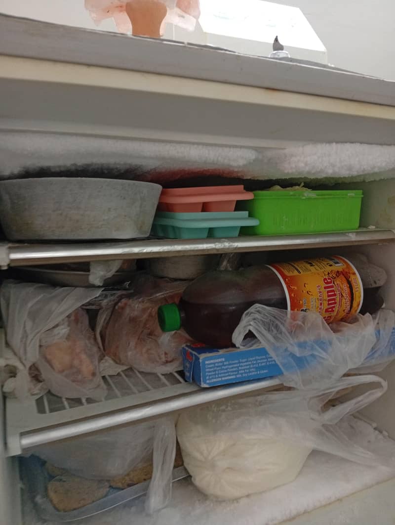 Refrigerator Dawlance 3