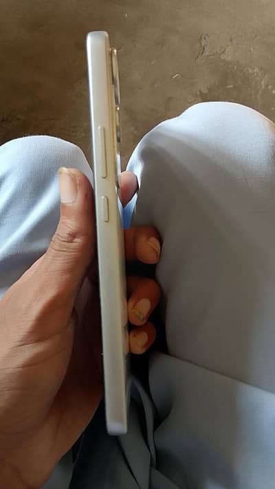 Vivo Y400