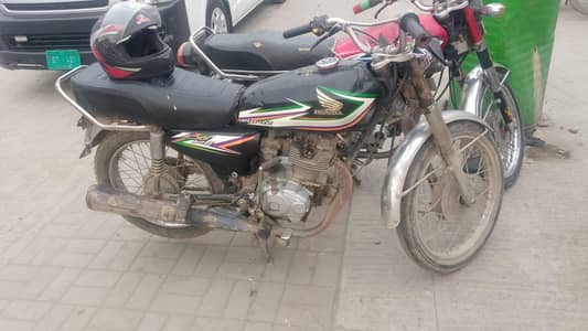 honda125 complete papers sadar pindi no xchng 70 pridor Yamaha Suzuki