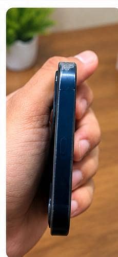 Apple iPhone 12 2