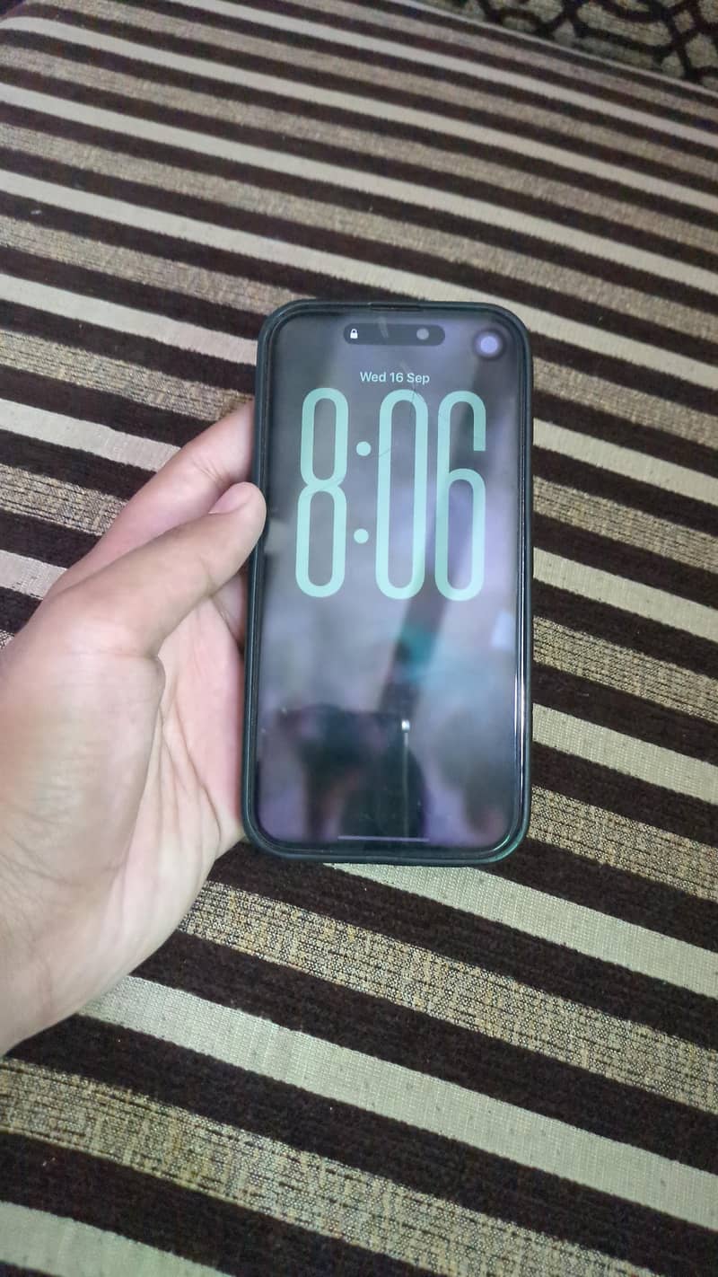 Apple iPhone 14 Pro 0