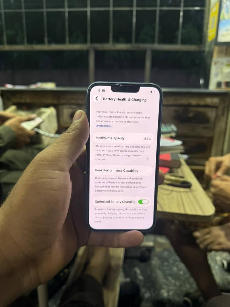Apple iPhone 14 4