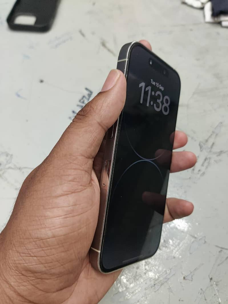 Apple iPhone 14 Pro 3
