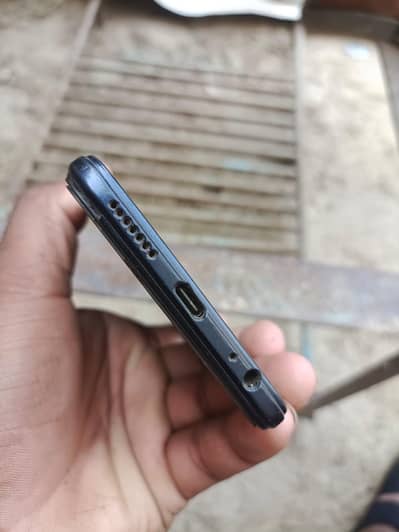 Infinix Hot 12