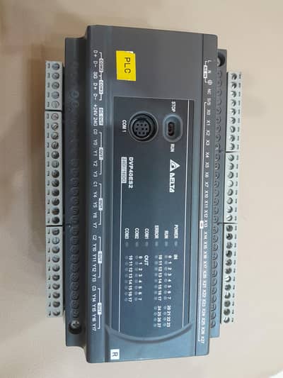 Delta Dvp40ES2 plc ,hmi, programming and communication cable