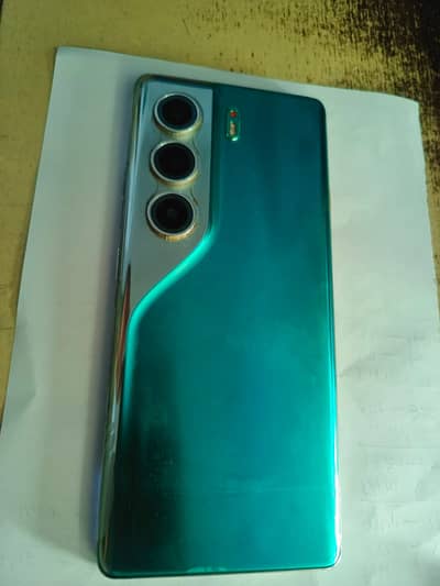 Tecno CAMON 40 Pro