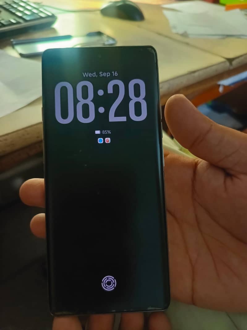 Tecno CAMON 40 Pro 1