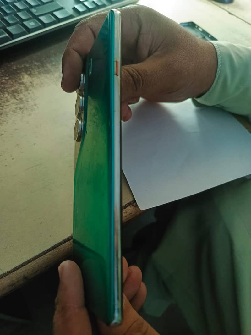 Tecno CAMON 40 Pro 3