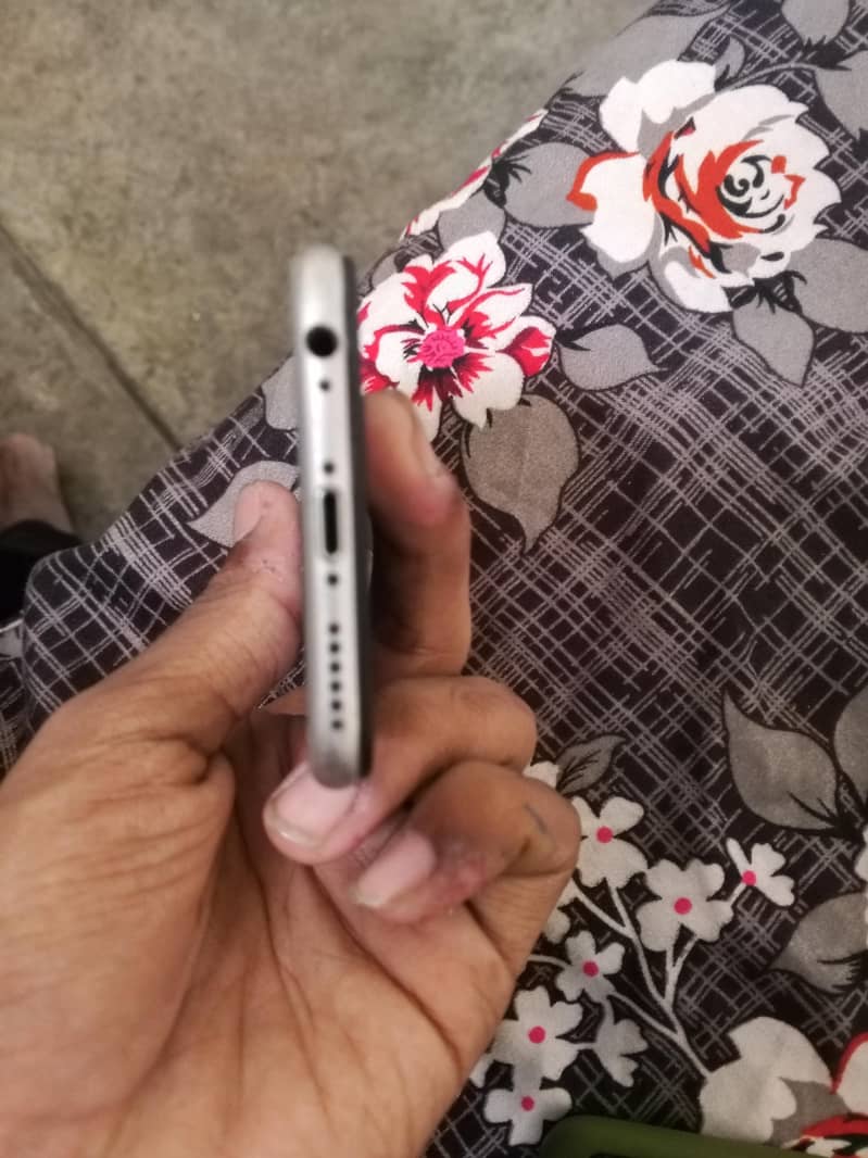 Apple iPhone 6 exchange possible h good phone 5