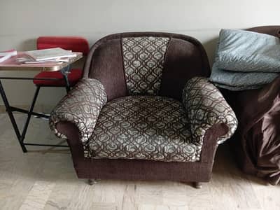 5 seater (urgent home shifting)